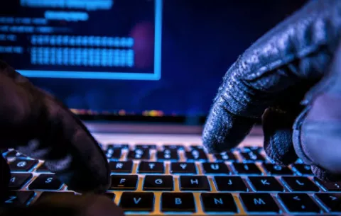 Expertos recomiendan a empresas protegerse contra ciberataques