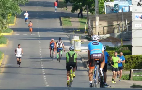 Reactivan ciclovía en paseo de Chitré