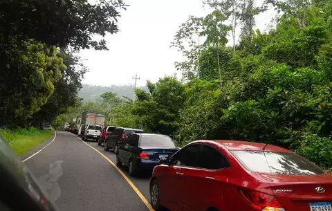 Exigen se habilite tendido eléctrico y cierran vías en Bocas