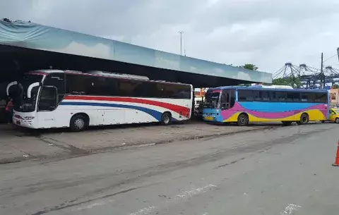 Sujetos armados asaltan a pasajeros de la ruta Colón-Panamá