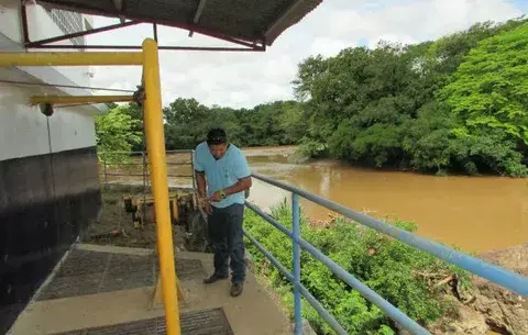Crecida de ríos afecta potabilizadoras y a 40 mil habitantes en Veraguas