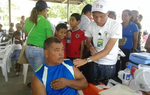 Se reportan 86 casos de dengue y 55 de zika en Herrera