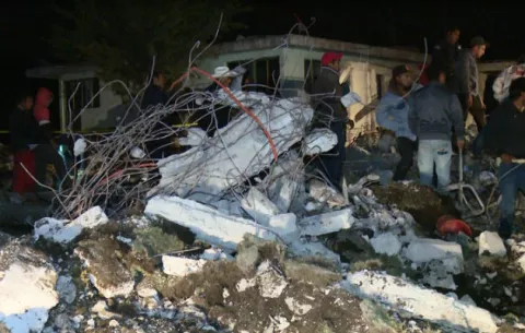 Al menos 14 muertos al explotar un almacén de pirotecnia en México