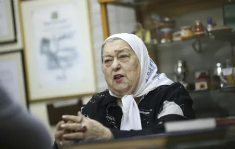 Justicia acusa a líder Madres Plaza de Mayo por defraudación 