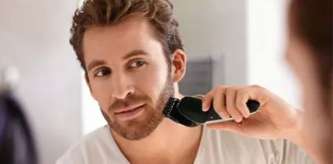 Hombres obsesionados con el espejo