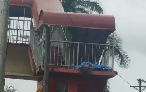 Hombre es sorprendido por la muerte en Colón por usar un puente peatonal