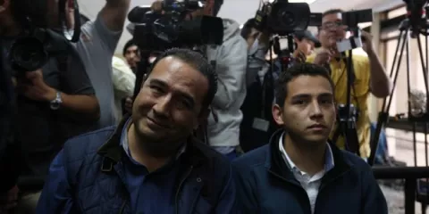 Hermano e hijo del presidente de Guatemala serán juzgados por fraude
