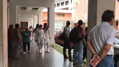 Cuerpo de Noriega permanece en la morgue del Hospital Santo Tomás