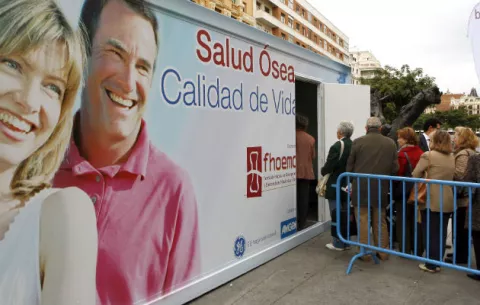 Hallan mutación que debilita los huesos con fármacos para osteoporosis