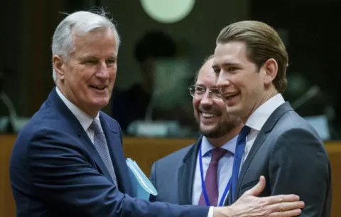 La Unión Europea aprueba formalmente abrir la negociación del "brexit"