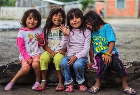 Cerca de un millón de niños bolivianos está en peligro de perder a su familia