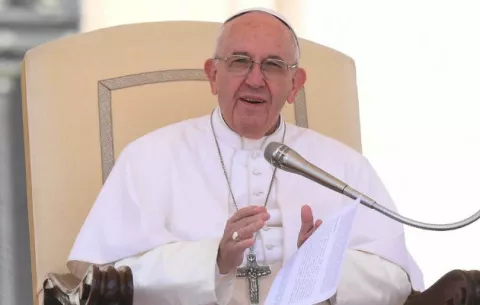 El papa va a Fátima, su 19º viaje internacional y el 28º país que visita