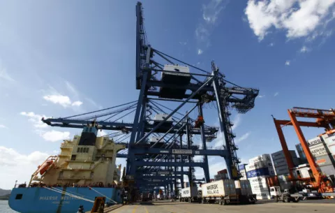 Ratifican nueva convención colectiva en puerto de Colón