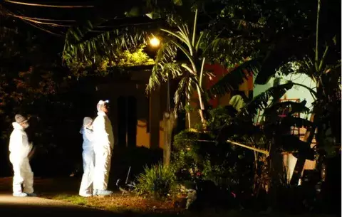 Asesino de señora de 75 años se escondió dentro de refrigeradora