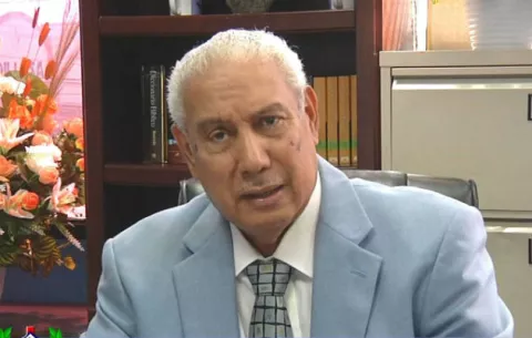 Manuel Ruíz rechaza partidos políticos religiosos