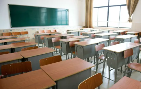 Demandan colegio privado que discriminaba y cobraba donación ilegal
