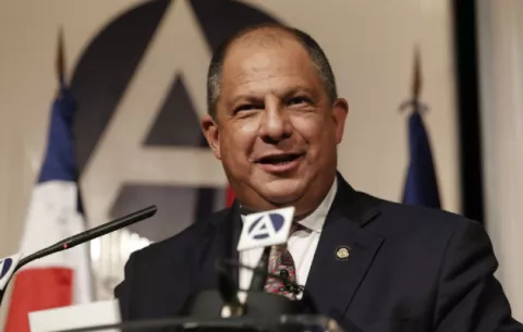 Solís cree que división entre latinoamericanos dificulta solución en Venezuela