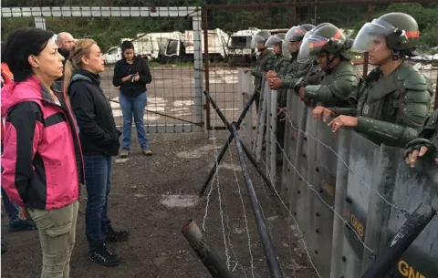 Esposa de Leopoldo López no cree en video y exige verlo