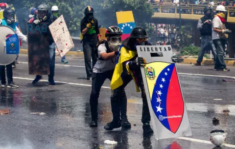 Venezuela lamenta que Trump siga la "fracasada" senda de Obama y Bush