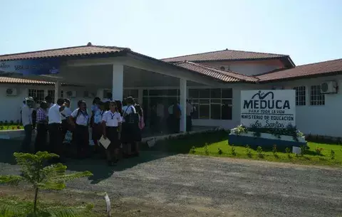 Continúa polémica por jornada extendida en escuela en La Villa