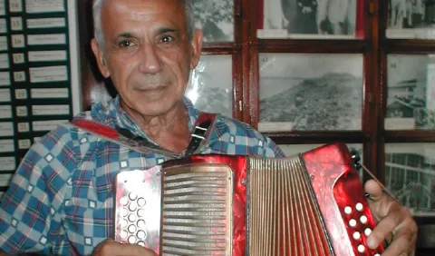 Papi Brandao dedicó su vida al acordeón