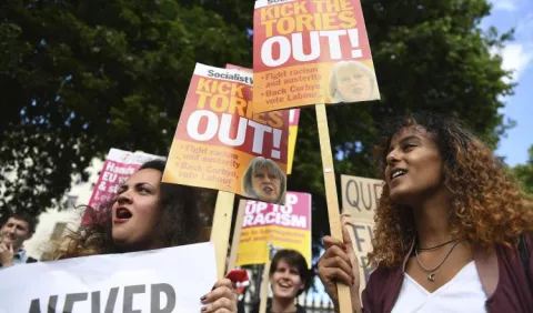 Tras elección británica,  camino del Brexit,  más enredado que nunca