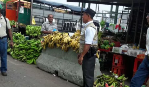 Chorreranos exigen que se terminen mercados