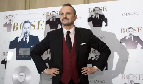 Bosé: 'mis fans me esperan y perdonan'