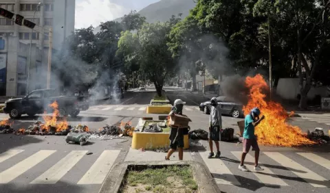 Un muerto y  68  comercios saqueados en Maracay