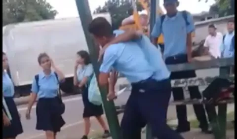 Alumnos del San Mateo que grabaron reyerta podrían ser expulsados