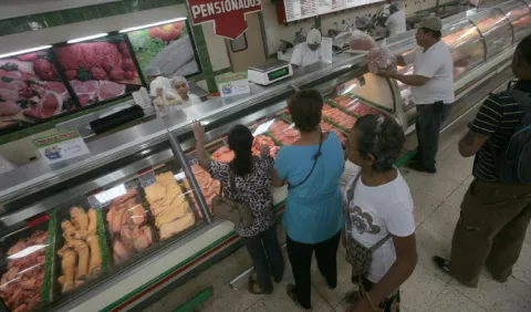 Control de precios de alimentos se convierte  en medida permanente