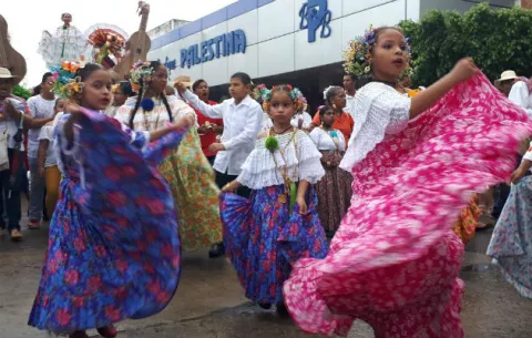 Festejan los 75 años del colegio Ángel María Herrera