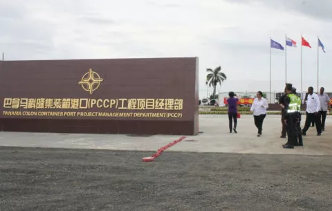 Colonenses quieren trabajo en nuevo puerto marítimo 