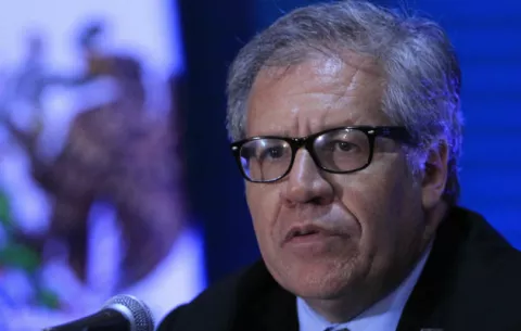 Almagro ofrece su cargo en la OEA "a cambio de la libertad de Venezuela"