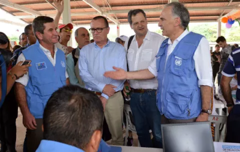 Las FARC concluyen hoy la histórica entrega de armas 