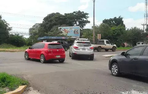 Autoridad del Tránsito continuará medida  de bloqueos a giros peligrosos en Santiago