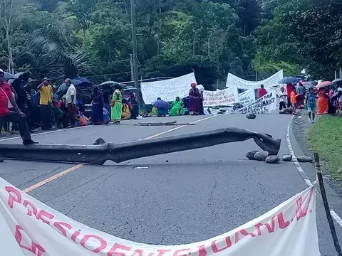 Reabren la vía en Bocas, pero persiste amenaza de cierre