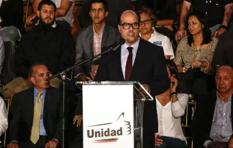 La oposición desconocerá al Gobierno de Maduro y llama a protesta permanente