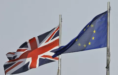 Un año después del voto por el "brexit", lo único cierto es la incertidumbre