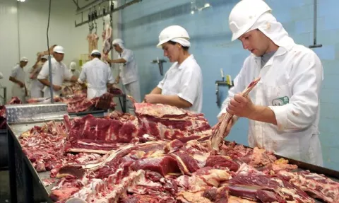  El sector de la carne en Brasil recibe un nuevo revés por los EE.UU.