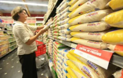 Gobierno insiste en medida del Control de precios