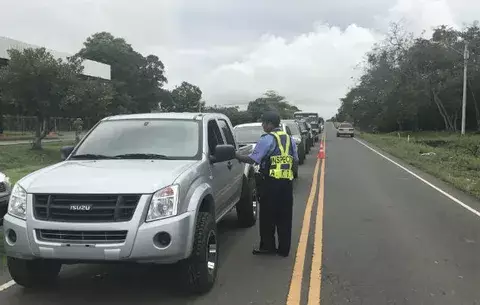Realizan operativo para que conductores cumplan normas en Veraguas