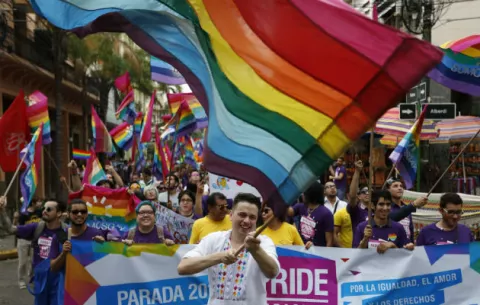 Dos mujeres transexuales contraen matrimonio en Argentina