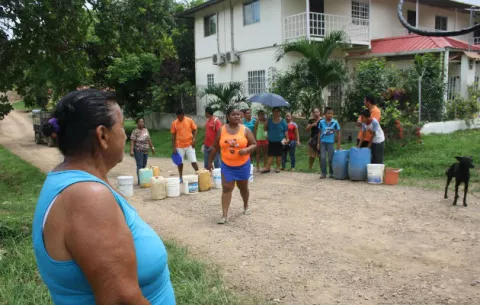 Protestan por falta de agua en corregimiento de Guadulupe