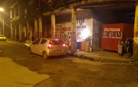 Policía celoso sacó su arma e hizo detonaciones en ciudad de Colón