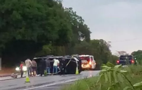 Un lesionado deja vuelco en La Hermita