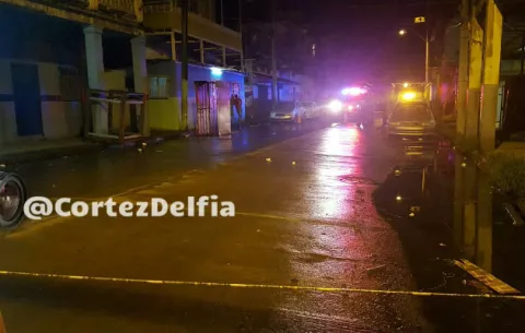 Menor de 15 años recibe un disparo en el ojo en medio de balacera