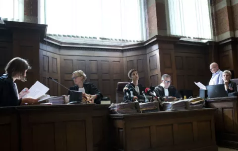 Muere bebé alimentado con dietas alternativas en Bélgica 