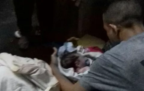 Bebé nace en la sala de guardia de la policía en Divalá