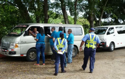 Detectan anomalías en tarifas en transporte de Herrera